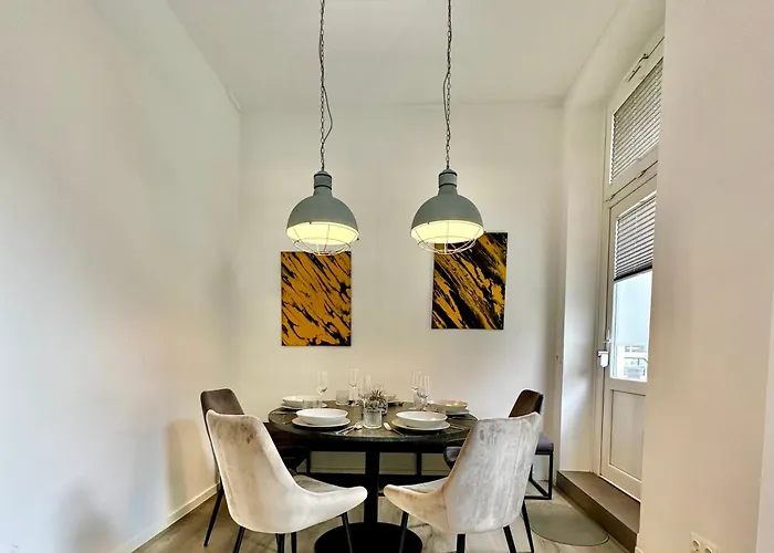 Erholsame City-Erdgeschosswohnung Mit Veranda, Grill Und Parkplatz D46Eg