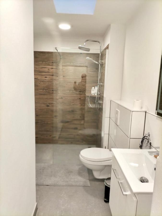 Erholsame City-erdgeschosswohnung Mit Veranda, Grill Und Parkplatz D46eg *