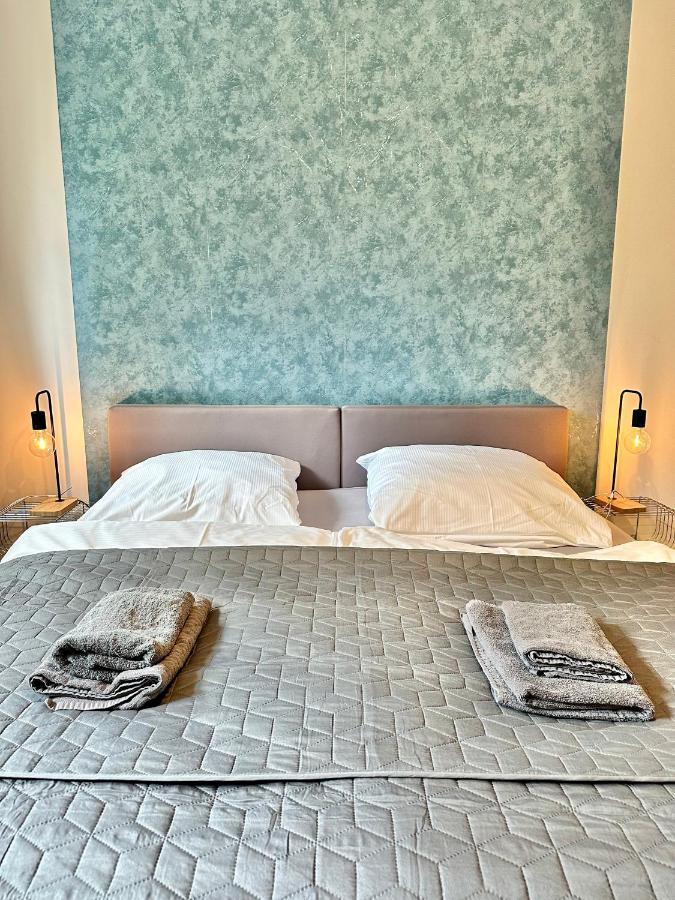 Erholsame City-erdgeschosswohnung Mit Veranda, Grill Und Parkplatz D46eg Apartment *