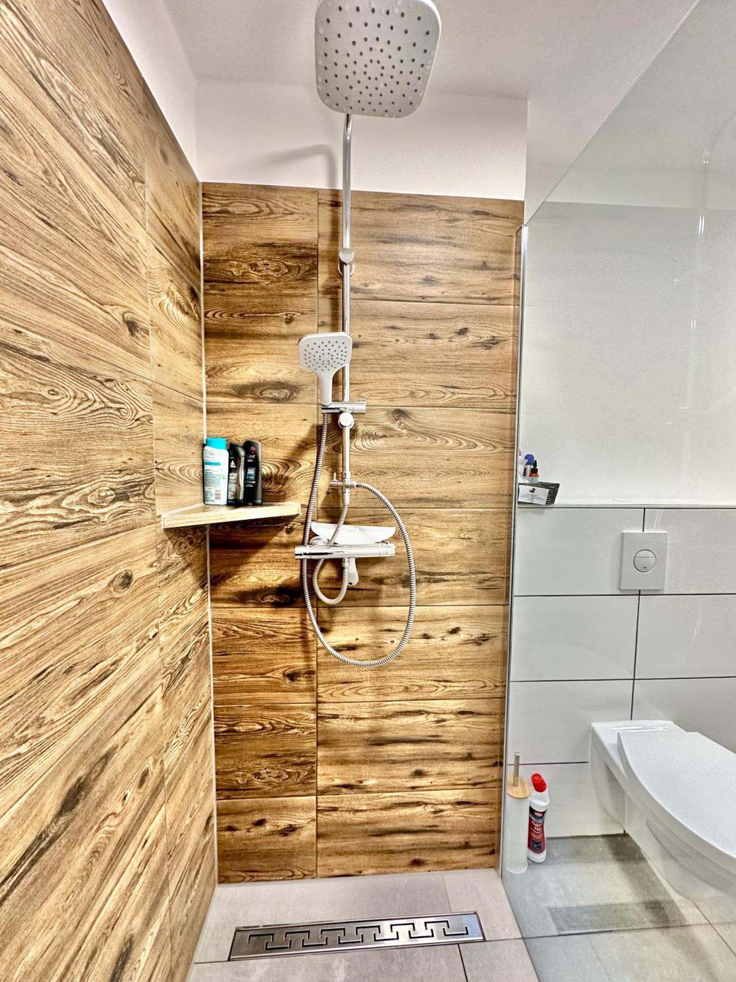 Erholsame City-erdgeschosswohnung Mit Veranda, Grill Und Parkplatz D46eg Apartment